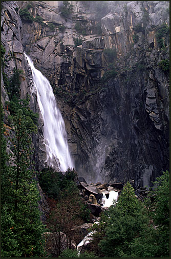 waterfall.jpg (69792 bytes)